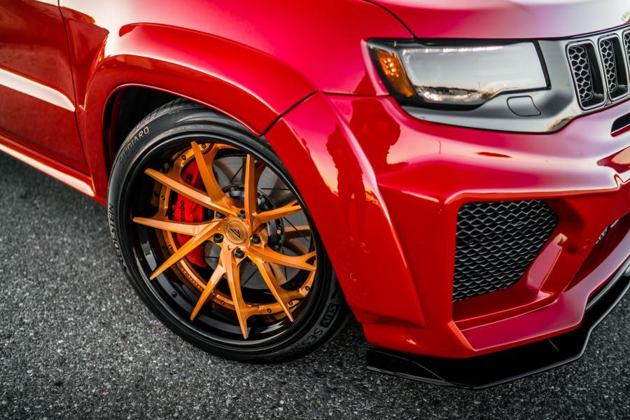 Детали экстерьера Jeep Grand Cherokee SRT8 on Ferrada Wheels (USF02) 2019 года  (фото 13 из 32)
